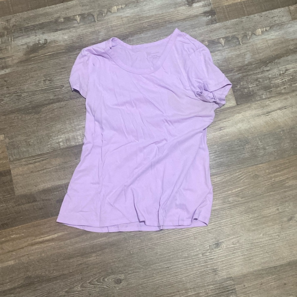 woman's basic purple tee